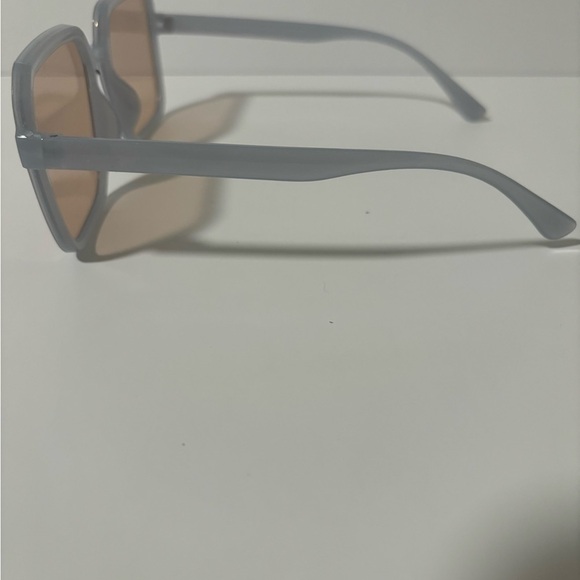 Grayish/Blue and Brown Oversized Sunglasses - Picture 3 of 6